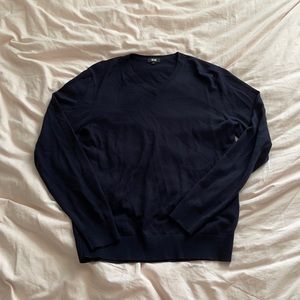 Men’s Uniqlo V-Neck Merino Wool sweater